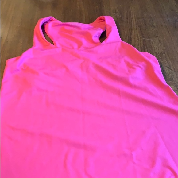 2 for $20 Athleta Tank Top - Picture 4 of 8